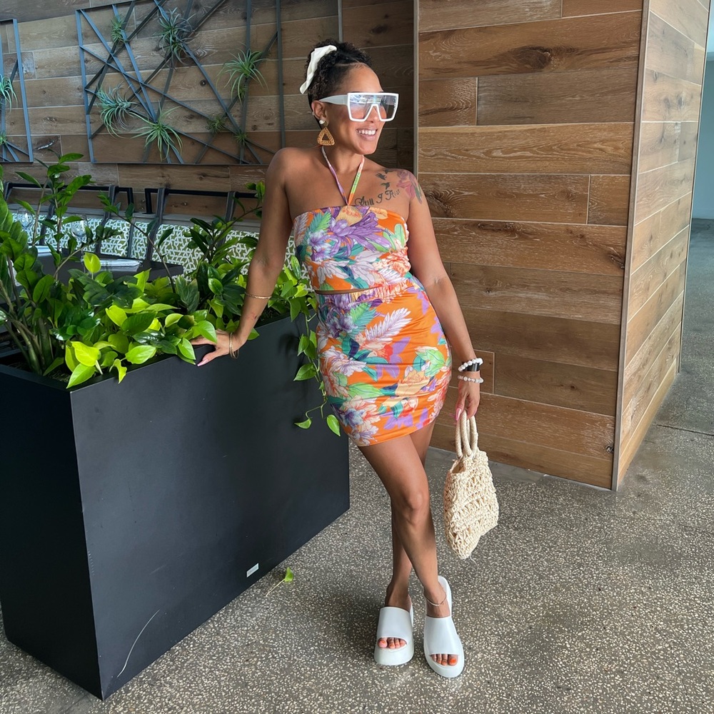 Tied backless tropical print skirt set